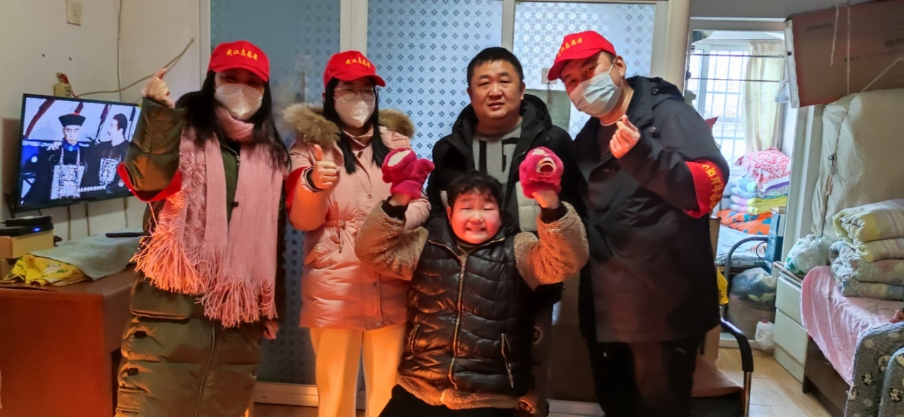 點亮愛心，幫扶成長 | 東信醫藥團支部為扶貧結對兒童送溫暖